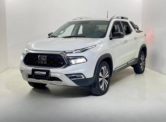 FIAT TORO 2.0 16V TURBO DIESEL VOLCANO 4WD AT9 FIAT TORO 2.0 16V TURBO DIESEL VOLCANO 4WD AT9